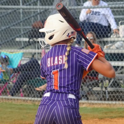 MilenaBlasi2032's profile picture. EIS Ambassador • R/R MIF @Unity12U • Multi-sport 🥎🏑🏀 • FCS HS ’32 • Psalm 37:5✝️ • @undrdogathletix Athlete - Use Code: LENABLASI for 15% off!