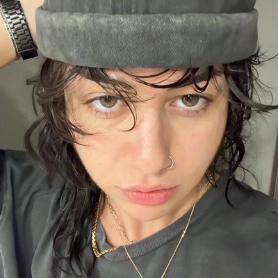 purpl3bruise's profile picture. @acemyIove