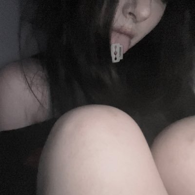 sweetest hardcore disordered vampire witch catgirl 🍬 7teen #edtwt