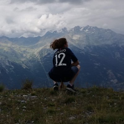 Boulogne en Ligue 2 l’année prochaine🤞🏻❤️🖤 Dunkerque en Ligue 1 l’année prochaine🤞🏻💙🤍 Lens ❤️💛 Napoli Champion 🙏💙🤍 City 💙 Barcelone 💙❤️