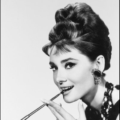 ElisSousa53470's profile picture. 