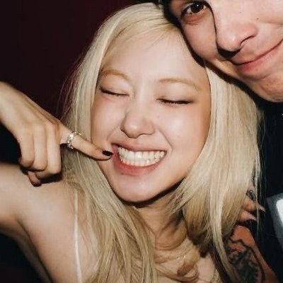 ㅤ ㅤㅤ⋆ ׅ ★ you can't trust vampires, trust me!
