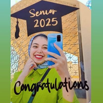 Not so perfect but so beautiful💫🌻
5th year medical student 🩺🎓