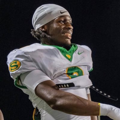RB @ Summerville High School 27’|3.9 GPA | jayvenwilliams55@gmail.com| Cell: 843-998-1142|NCAA#2412469017