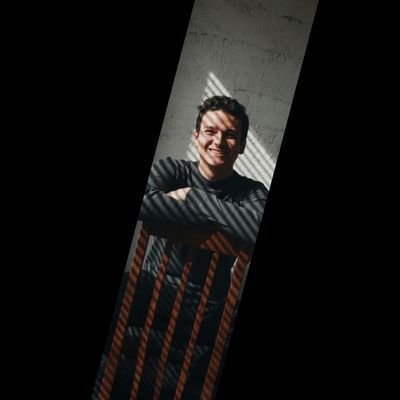 Zenon902's profile picture. علينا أن نتخيل سيزيف سعيداً.