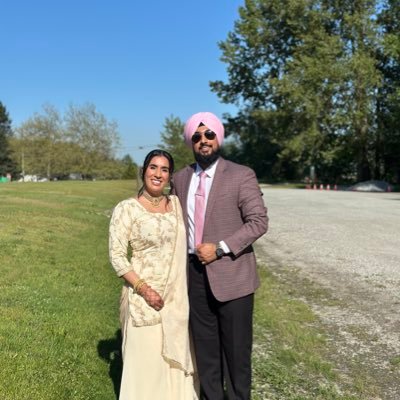 a_randhawa07's profile picture. Lowkey | 2026 PGY-1 Internal Medicine Applicant