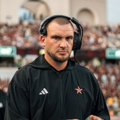 Husband to @Rebec32 Dad to Blakely & Kinsley Associate Head Coach Special Teams Coordinator/Def assistant @TxStateFootball #PlayersMakePlays