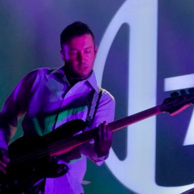 guns4h4nds's profile picture. catch me floating circles in my fishbowl