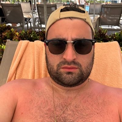 Hey, I'm Brandon! Dividend investor aiming for $5K/month in passive income. Sharing stock picks & tips to build wealth. Join my journey to financial freedom!
