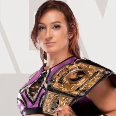 More than a woman. Is a champion. Still am a total baddie. || Not @callmekrisstat, just a fan.