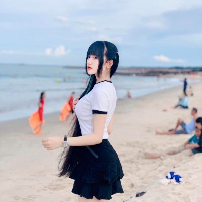 KellyModin7446's profile picture. 联系方式👉 @birdsbirdsbords