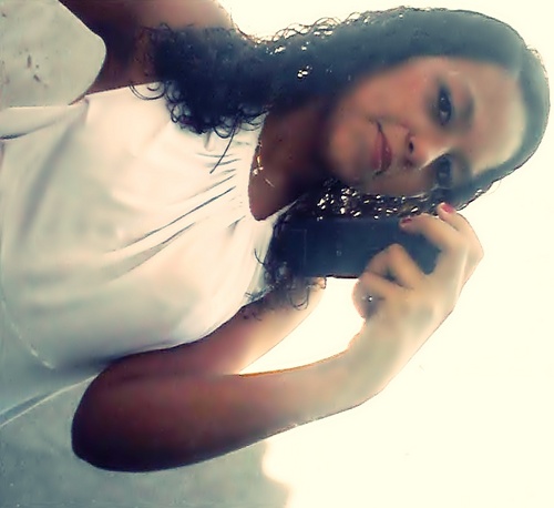Foi bom enquanto durou meu pensamento por você,
Sobraram sentimentos de alegria, ao te ver
Foi pura inocência o nosso caso de amor ♪