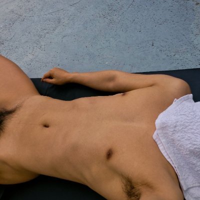 노출로 보여지는 게 꼴리는 성향이라
리트윗 해주시면 감사합니다.
사컨 밀킹 전마 해주실 분 쪽지주세요.