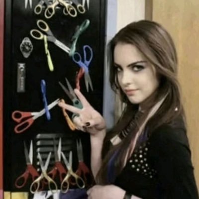 LovelyHowling's profile picture. Hello people on the internet | unfiltered Love talk