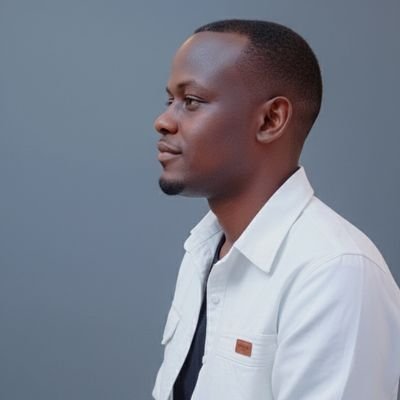 michaelcinto2's profile picture. #Journaliste   #Reporter #Présentateur_radio_tv
« C'est dur d'échouer, mais c'est pire de n'avoir jamais essayé de réussir. »