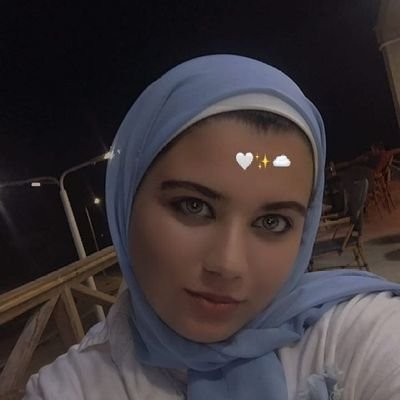 (medical student)
ملوك الطوائف والعشائر التانية بيحاربونا
إبنة عم: إيتاتشي أوتشيها
مؤلفة رباعيات الزينبيات
جو جولدبيرج بذات نفسه