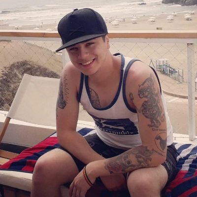 TobiasRoloon's profile picture. Yo llevo el rock en la sangre