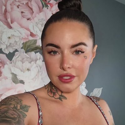 CateJakara74670's profile picture. God fearing woman ❤️