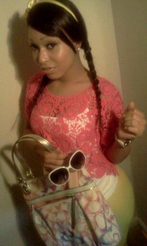 #papergang bitch ! All the street niggas wanna cause they know she got CHANEL Swagg 3 Not your ordinary badd bitch I'm DAT Bitch !