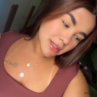 24 anos, sagitariana, mãe, professora de ed. infantil, estagiária do TJRJ , bacharela em direito ✨