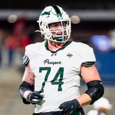 26’ ⭐️⭐️⭐️⭐️ OT 6’5” 280 | Prosper HS #74| @aggiefootball commit 👍🏼 | 53 ⭕️ffers | 🎥 : https://t.co/ADhXbszgf2