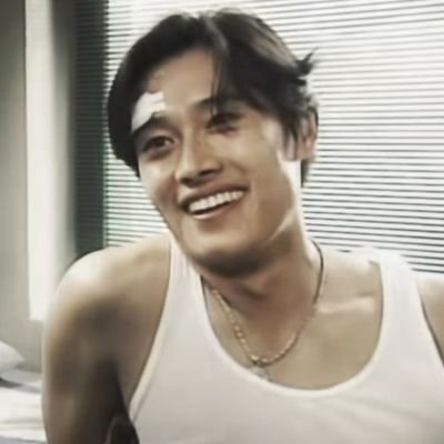 22•🇦🇷•She/her•🏳️🌈
EXO-L 💗
Directioner💗
Lee Byung Hun tomando vino en Mendoza ñam🫦
