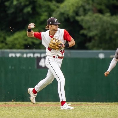 CarsonSchmidt_'s profile picture. MCC Baseball /6’2, 190 /MIF /3.7 Gpa/ (816)-752-1392