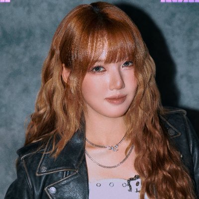 GFRIEND is the best K-pop group ever! 💙💜🤍 (He/Him) Fan Account