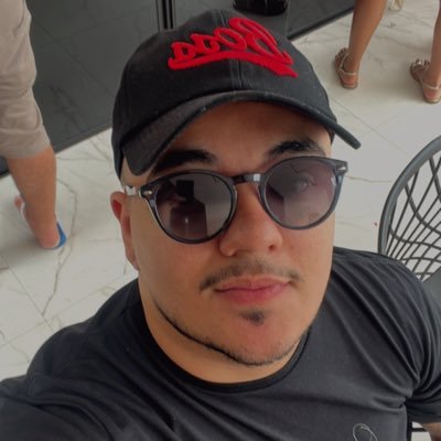 um paraibano, vascaino e apaixonado por mpb