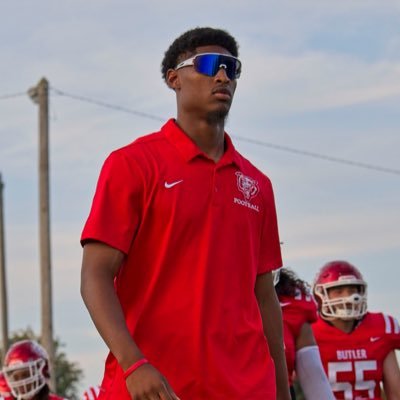 Butler High School Offensive Coordinator & Wide Receiver Coach | Flag Football Coach | Assistant Girls Basketball Coach | 1911 ♦️ • UIndy Alumni’ 23