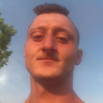 danlarsongroyp's profile picture. into the labubuverse