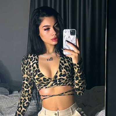 kgbcc36591933's profile picture. 19 | Living for adventures & good vibes 💖
✨ Traveling, laughing, loving life 🌸