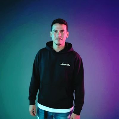 JohnAleDu_'s profile picture. Compositor 🎼 Productor 🎹 Artista 🎤

Amante de los viajes 🌎 

Ya disponible: Entre Luces y Sombras 💿💽📀