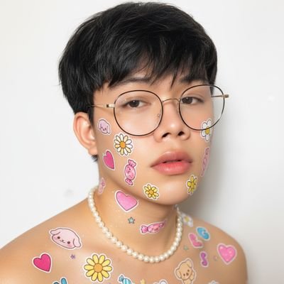 Soybeanpasteee's profile picture. 잘못 탄 기차가, 때론 목적지에 데려다 준다🌱