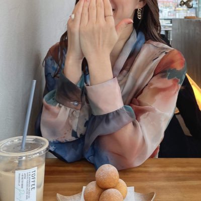 miyachan_free's profile picture. フリーランス動画編集者💻＆SNS運用｜歴3年｜編集実績1000本以上｜Youtube・Instagram・Tiktokショート動画も大歓迎｜ビジネス系・動物系・美容系・恋愛系｜HP制作・LP制作・コーディングスキルを習得中📚｜現在30代後半｜40歳までに会社設立する✊