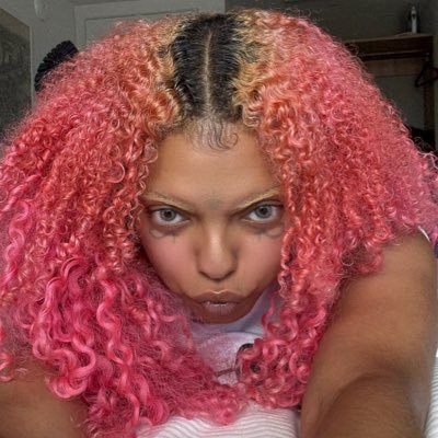 ૮꒰˵• ﻌ •˵꒱ა ♡ plant-based ♡ gamer + model ♡