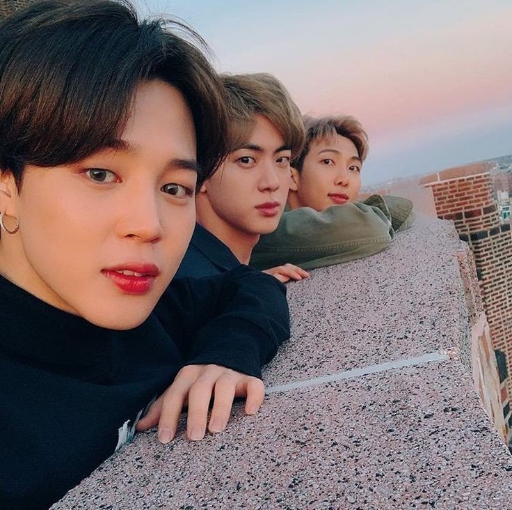 🪻— Acervo dedicado aos membros do boygroup sul coreano @bts_twt Nam & Jin — seja respeitoso e educado pfvr! esse acervo serve para entreter não ofender.