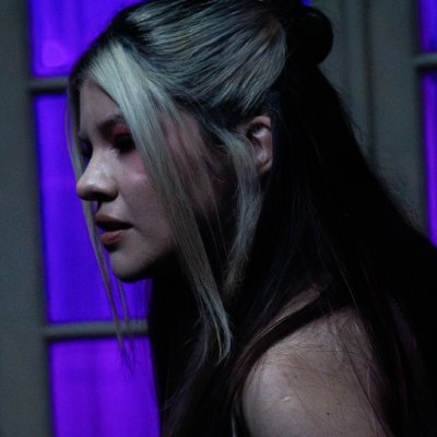 Dollzivy's profile picture. 