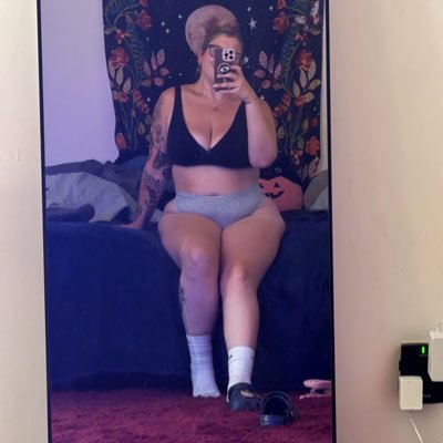 yourfavwhore333's profile picture. $10 to follow $MichelleA12 🫶🏼 spoiled brat