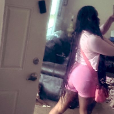 71😘. Sexy lul PYT. spoil me dada😘.(call me fat ma)| (Everying on my page is “just fantasy”)