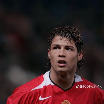 mrThankyou_than's profile picture. Where laughter meets perspective 🙂‍↔️