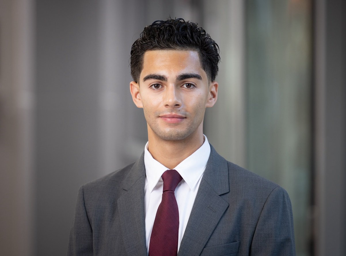 intrlnkdcages's profile picture. Resident Neurologist at Montefiore Medical Center/AECOM | Aspiring Neurointerventionalist | Husband | Latino | New Yorker with a traveler’s soul