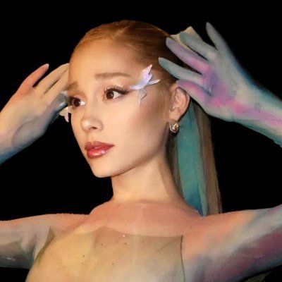 hq stuff of ariana ⭑ fan account (not impersonating)