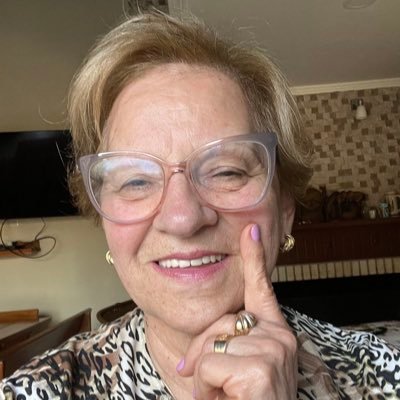 Astrology and psychic medium reader DM for clarity and guidance š„·š§āāļø