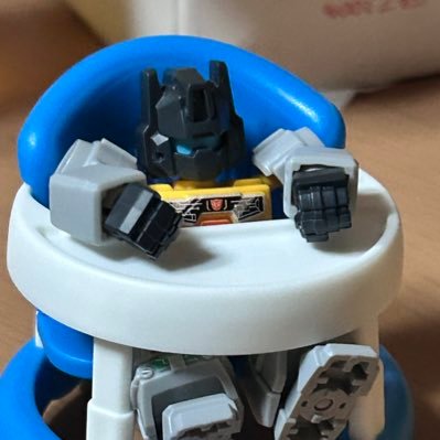 kuroyaann's profile picture. 新参者です:(( ꒪꒫꒪)): 実写版TF、ONE、アススパ視聴済 成人済 ゲーム実況の🚩🕶🎧見るのも好きでたまにそれ関連も呟くかもです！無言フォロー失礼します！！