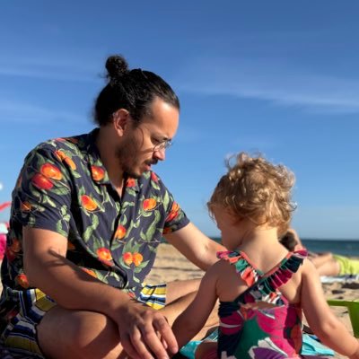 DaviddeSiqueira's profile picture. Principal Product Designer at Hostelworld, Practice Portuguese and https://t.co/EfuMZeOQKA