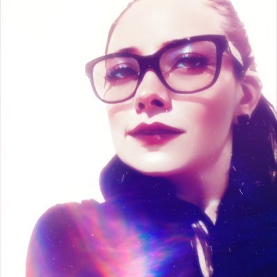 Nous sommes issus d'un souffle, d'une parole.
Nous formons tous une unique étincelle, devenant le Soleil.
B.T. @dabit