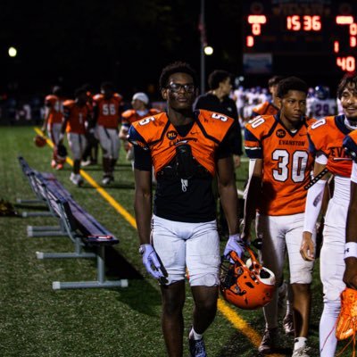 C/O 2028 || 5’10 170|| WR| Evanston township Hs (IL) Midwest boom || email:Jaydenlowers59@gmail.com||||