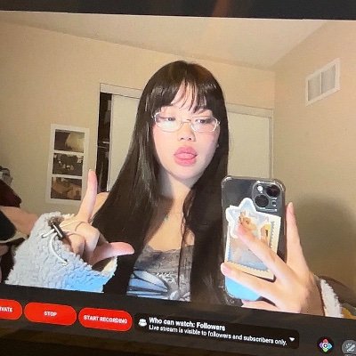 paybitchsimp's profile picture. plz add me and let me send you money