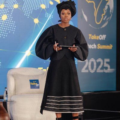 International Moderator and MC | Executive Producer and Host of ESG of @ESGforSMEs Podcast | Innovation and Impact Consultant | 📧 : info@vdubese.com